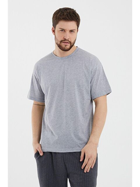 Tarz Cool Erkek Basic Bol Kesim %100 Pamuk Tişört - S000152844-20600