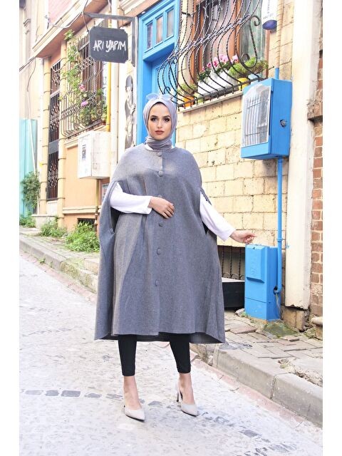 Comstar Kadın Trend Düğmeli Gri Kaşe Pelerin Panço