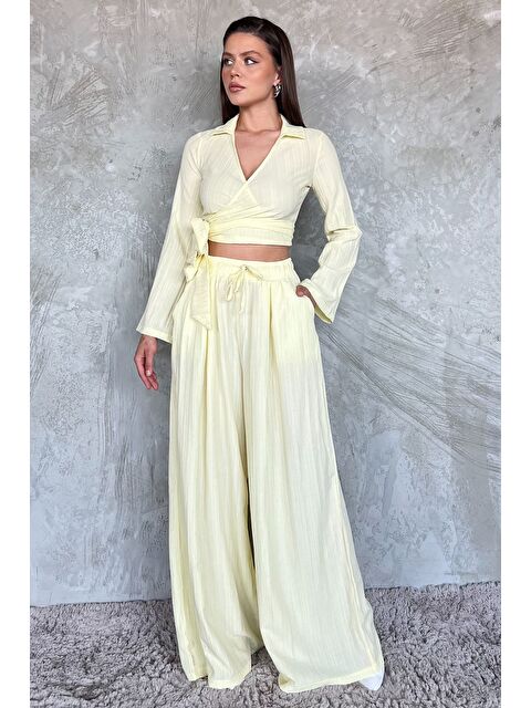 Gülseli Kruvaze Yaka Bel Bağcıklı Bluz Pantolon İkili Takım - S000399382-20072