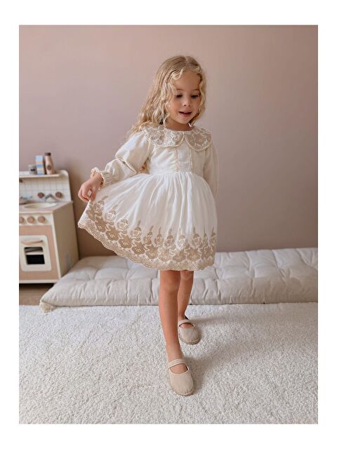 Magu Kız Çocu Ekru Çiçek İşlemeli Astarlı Bebe Yaka Vintage Elbise - S000492022-23173