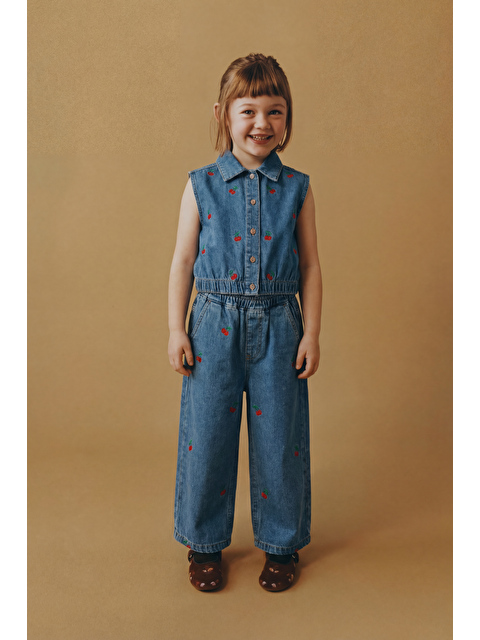 Magu Kız Çocuk Pamuklu Mavi Kiraz Nakışlı Denim Takım - Kolsuz Gömlek Yaka & Geniş Paça Pantolon - S000492024-17234