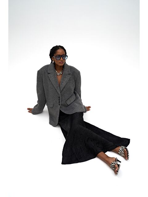 Bohemai Eubah Kırışık Uzun Siyah Saten Etek - S000511808-19351