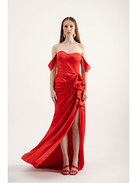 Lafaba Kadın Kırmızı Kalp Yaka Fırfırlı Uzun Saten Abiye Elbise - S000496645-20045