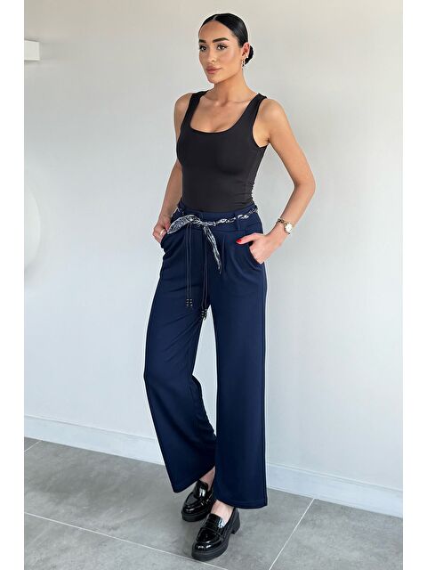 Gülseli Kadın Yüksek Bel Fular Aksesuarlı Palazzo Kumaş Pantolon