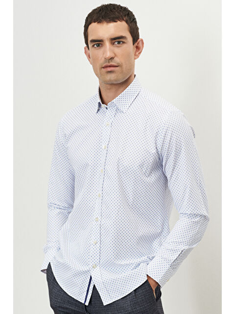 Altınyıldız Classics Erkek Beyaz-Mavi Slim Fit Dar Kesim Düğmeli Yaka Baskılı Gömlek