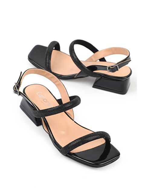 Capone Outfitters Küt Burunlu Taşlı Çift Kalın Bantlı Kısa Topuklu Rugan Kadın Sandalet - S000180502-19351
