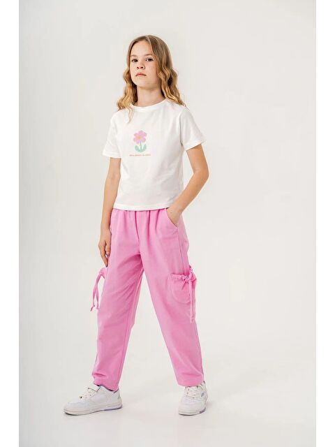 Magu Kız Çocuk Pamuklu Beyaz Çiçek Baskılı T-Shirt Ve Pembe Cepli Pantolon Takım - S000388679-23173