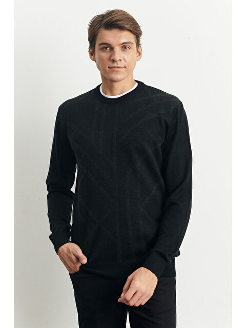 Altınyıldız Classics Erkek Siyah Standart Fit Bisiklet Yaka Modern Desen Detaylı Kışlık Triko Kazak - S000403752-19351