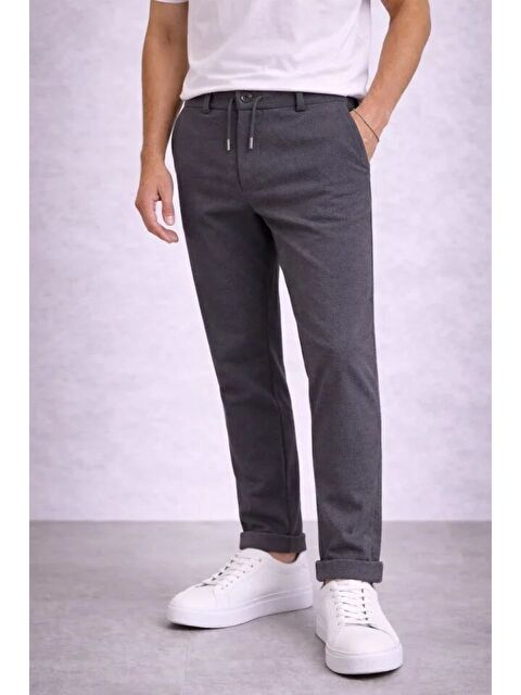 Jane's Erkek Diagonel Mikro Dokulu Duble Paça Cepli Pantolon Bağcıklı Bel, Modern Kesim - Füme