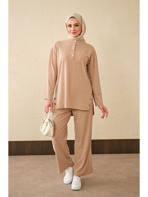 Locco Moda Kadın Yarım Kapama Düğme Detaylı Takım Vizon