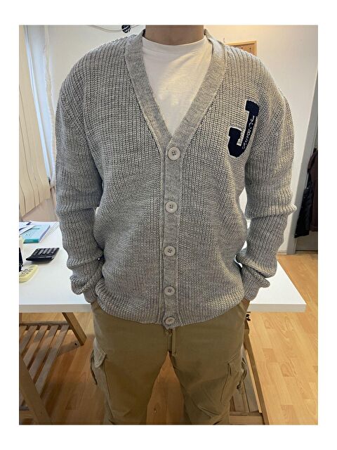 Tarz Cool Erkek Regular Kesim V Yaka Düğmeli Nakışlı Hırka - S000152858-20600