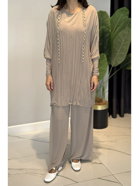 Remsa Kolu Sandy Detaylı Zincir Halka İşlemeli Klaşlı Pantolonlu Takım 5912 Bej - S000463177-19928