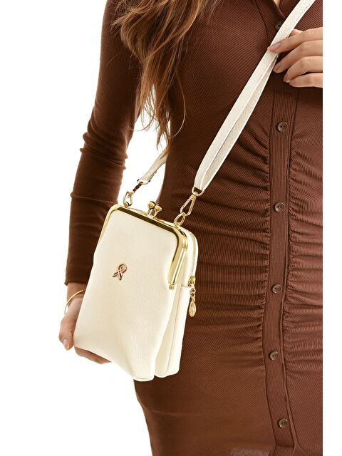 Minebag Kilit Kapanma Detaylı Suni Deri Will Kadın Çapraz Çanta Krem