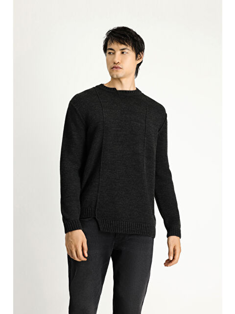 Kiğılı Bisiklet Yaka Oversize Desenli Triko Kazak