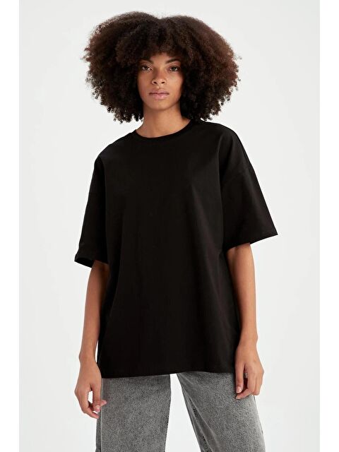 Trendseninle Oversize Fit Pamuklu Kısa Kollu Basic Siyah Tişört - S000116522-19351