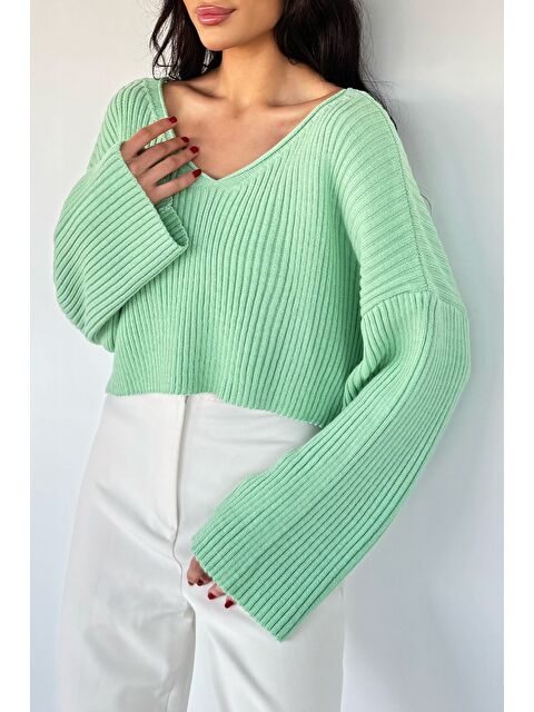 Gülseli V Yaka Crop Top Salaş Triko Bluz - S000491615-1180