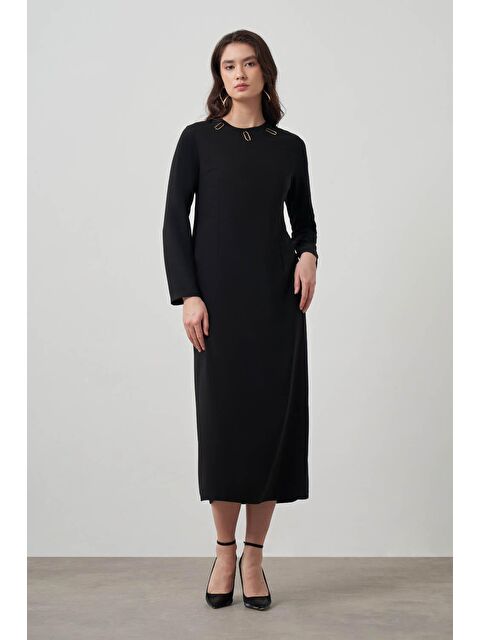 Mizalle Süs Yakalı Siyah Elbise - S000160273-19351