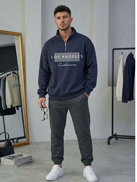 Trendseninle Erkek Koyu Lacivert Node LosAngeles Baskılı Yarım Fermuarlı Sweatshirt