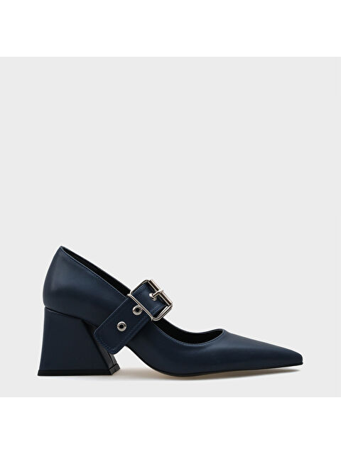 Capone Outfitters Roda Sivri Burunlu Orta Topuklu Metal Tokalı Kadın Ayakkabı - S000512728-37253