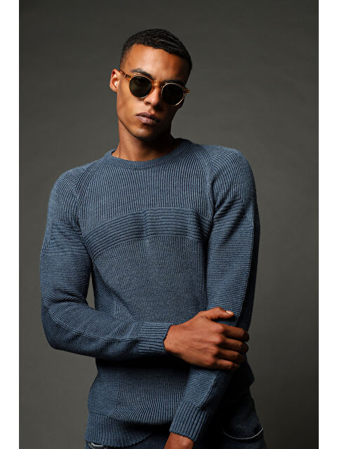 Kiğılı Bisiklet Yaka Regular Fit Dikişsiz Desenli Triko Kazak - S000404936-23093