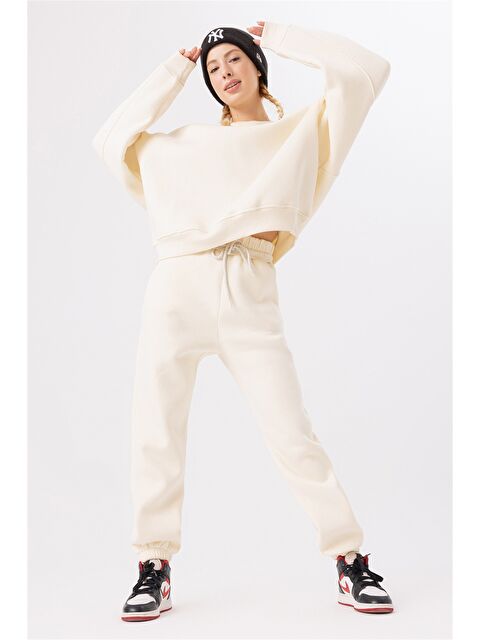 gothamVibes Kadın Jogger Krem Eşofman Altı - S000436066-19966