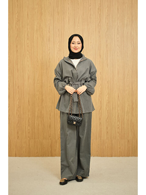 Locco Moda Kadın Gizli Fermuarlı Kemerli Pantolonlu Takım Füme