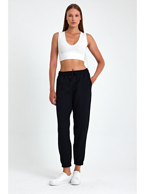 Mmetalic Kadın Siyah Pamuklu Kalın Paçası Lastikli Yüksek Bel Rahat Jogger Eşofman Altı - S000243452-19351