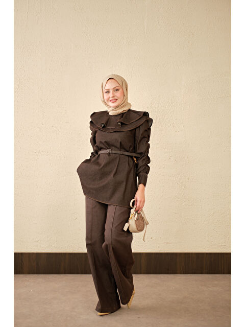 Locco Moda Kadın Yaka Ve Kol Büzgülü Kemer Bağlamalı Jean Takım Kahverengi