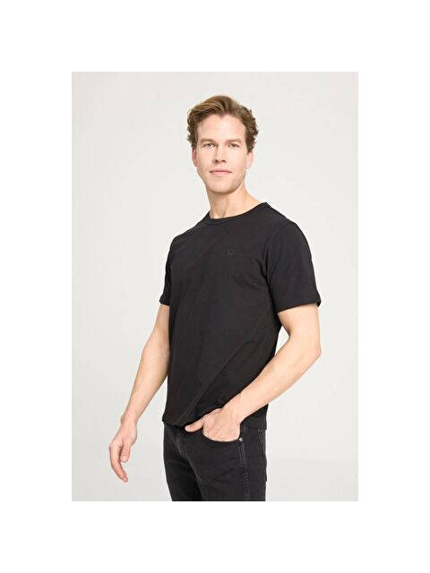 Wrangler Erkek Siyah Yuvarlak Yaka Spor Tişört