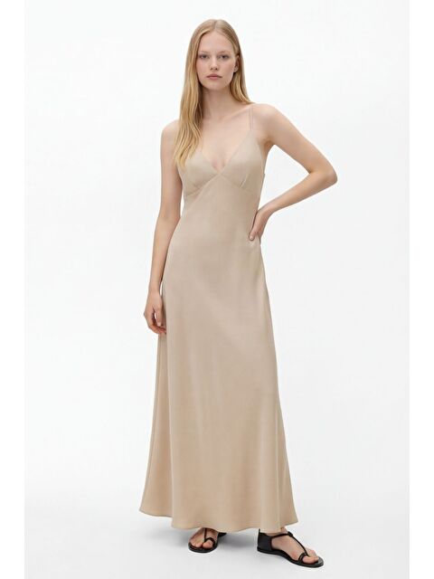 QUZU Çapraz İp Askılı V Yaka Uzun Elbise Taş