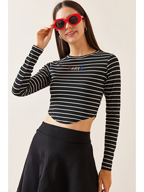 Xhan Siyah Bisiklet Yaka Çizgili Crop Bluz 5YXK2-48930-02 - S000272331-19351