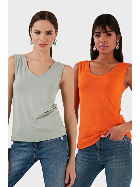 Lela Slim Fit V Yaka Kalın Askılı 2' li Paket Kadın Bluz 5864384S2 - S000386690-6388