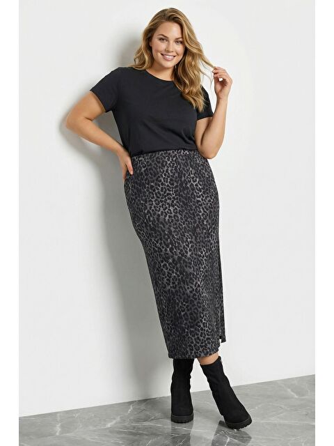 Stil Diva Büyük Beden Leopar Desenli Yırtmaçlı Kalem Etek 160379 - S000500728-20600