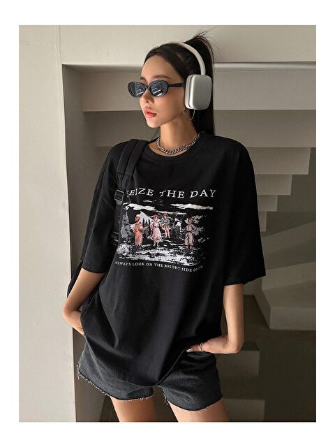 Trendseninle Kadın Siyah Seize The Day Baskılı Oversize Tişört - S000116568-19351
