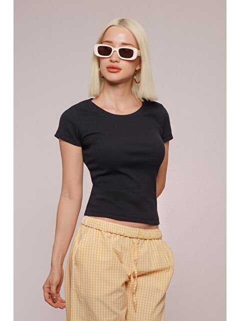 Madmext Lacivert Geniş Yaka Fittili Basic Kadın T-Shirt Mg2293 - S000440059-21164