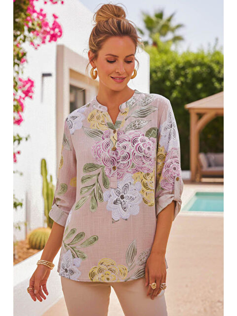 Chiccy İtalyan Ekru Hakim Yaka Düğmeli 3/4 Kol Çiçekli Cepli Casual Keten Görünümlü Dokuma Bluz 75 65 - S000508021-19965