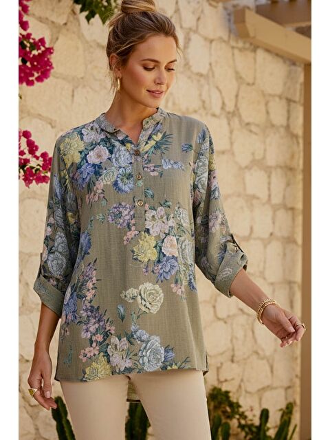 Chiccy İtalyan Koyu Bej Hakim Yaka Düğmeli 3/4 Kol Çiçekli Cepli Casual Keten Görünümlü Dokuma Bluz 75 65 - S000508036-19933