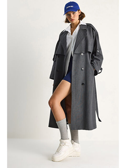 SHADE Kadın Çizgili Düğme Detaylı Kuşaklı Kruvaze Trençkot - S000443343-29666
