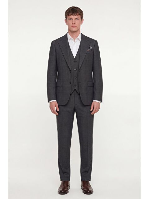 Sabri Özel Giotelli Erkek Siyah Dar Kesim Slim Fit Viskon Dokuma Normal Bel 6 Drop Yelekli Klasik Takım Elbise