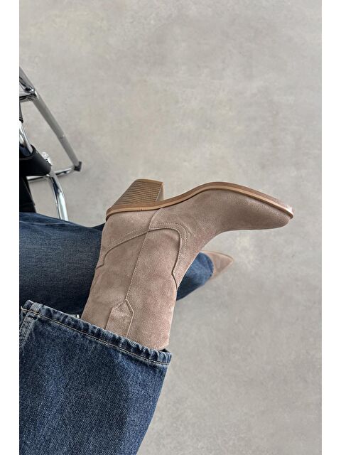 Straswans Maven Kadın Süet Topuklu Bot Vizon - S000512910-26429