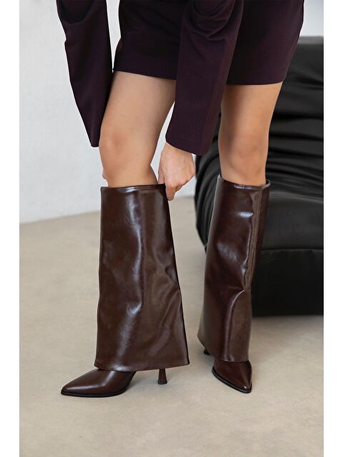 Straswans Adelin Kadın Tozluk Detay Kırışık Deri Çizme Kahve - S000512917-19413