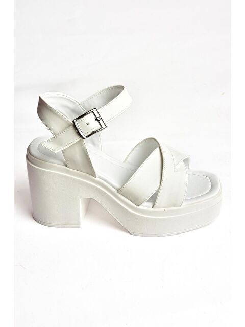 Fox Shoes S9960230 Beyaz Kadın Sandalet - S000152406-20063