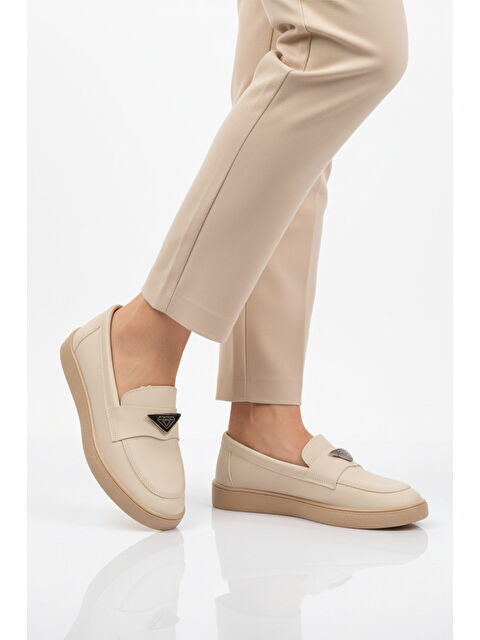 Ayakmod Bej Hafif Esnek Kadın Casual Ayakkabı B-01 Z