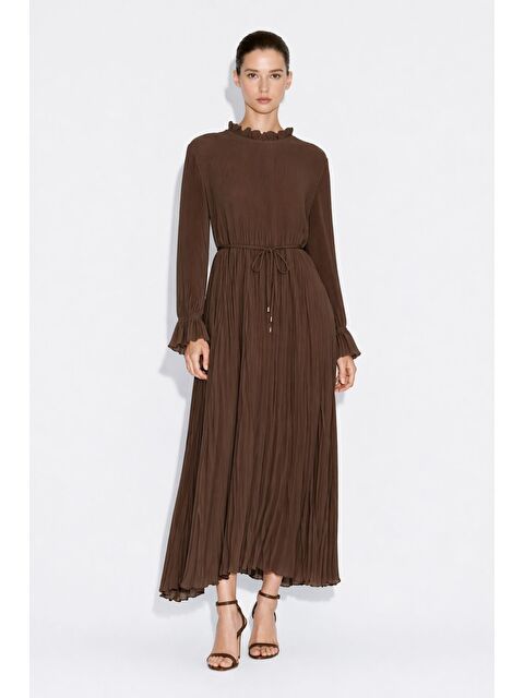 Mizalle Acı Kahve Full Piliseli Maksi Kahverengi Elbise