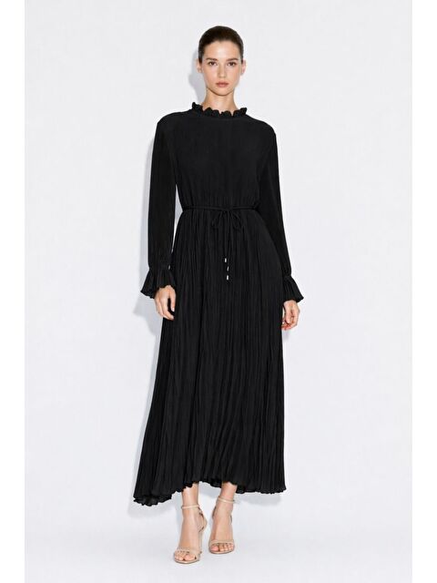 Mizalle Full Piliseli Maksi Siyah Elbise