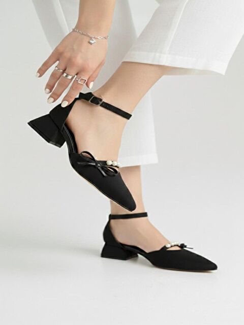 marinarosse Kadın Arin Siyah Saten Sivri Burun Fiyonk ve İnci Detaylı 3 Cm Topuk Klasik Ayakkabı - S000509980-14430