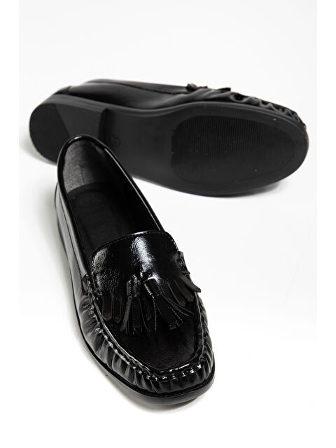 TONNY BLACK Kadın Siyah Kadın Püskül Detaylı Rahat Kalıp Loafer Ayakkabı - S000505206-19351