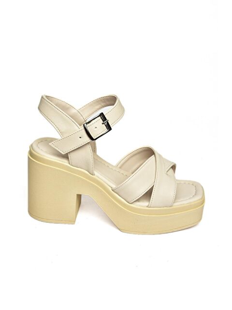 Fox Shoes S9960230 Bej Kadın Sandalet - S000152406-19928