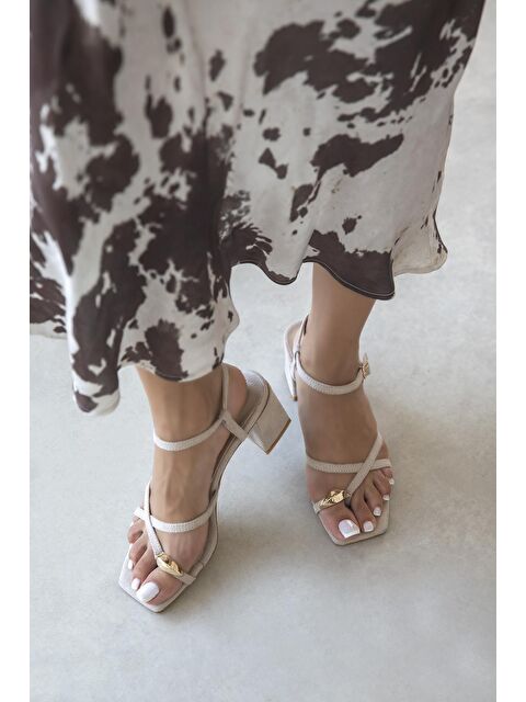 Straswans Ketrin Kadın Parmak Arası Süet  Sandalet Bej - S000512907-19928