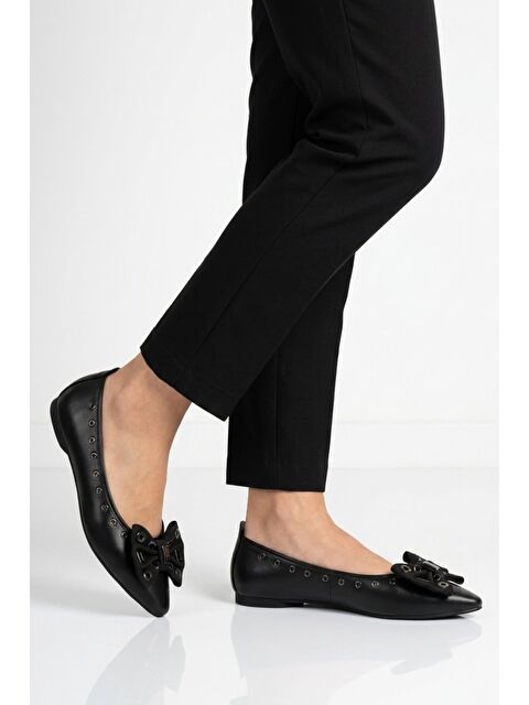 Ayakmod Siyah Hafif Esnek Kadın Babet Ayakkabı 351092 Z